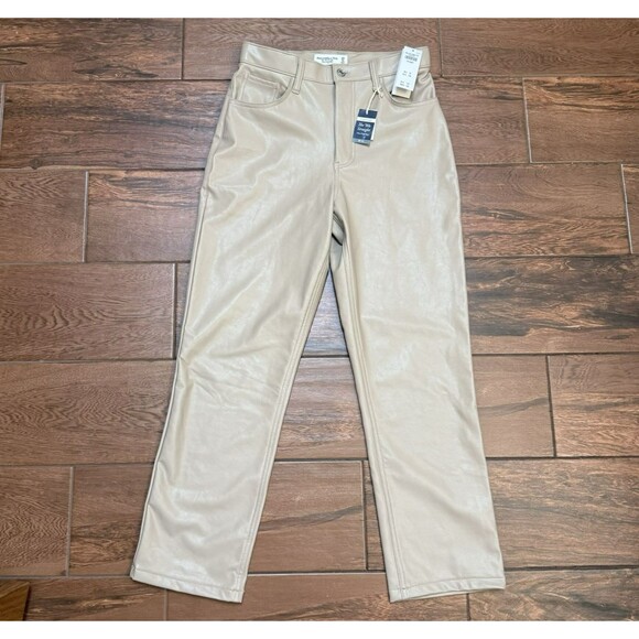 Abercrombie Curve Love The 90s Straight Ultra High Rise Vegan Leather Sz 28S NWT - Picture 1 of 9